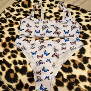Used worn once women’s two pieace bathing suit